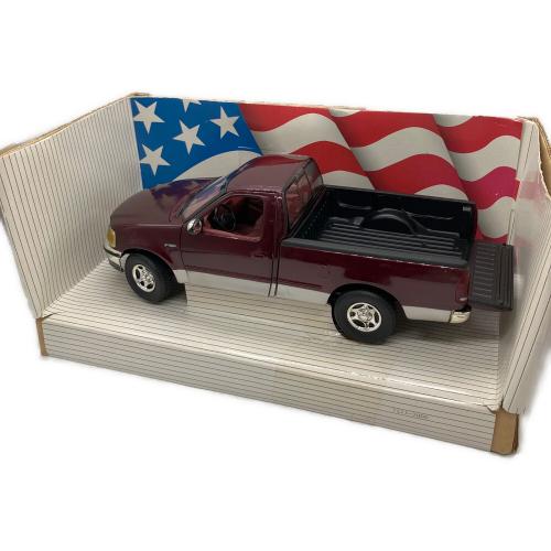 ERTL (アーテル) '97 Fordフォード F150 XLT モデルカー 1/18