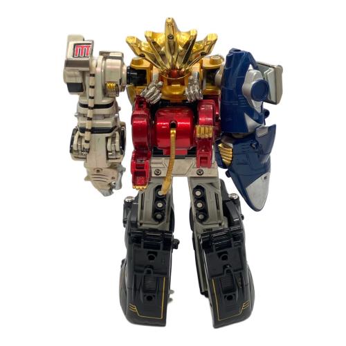 ガオキング 戦隊ヒーロー ガオシャーク尻尾欠品・ハゲ有・台座パーツ欠品