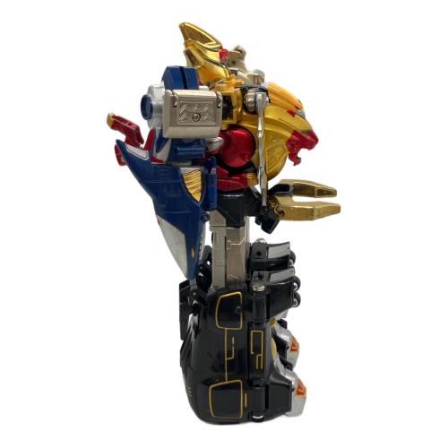 ガオキング 戦隊ヒーロー ガオシャーク尻尾欠品・ハゲ有・台座パーツ欠品