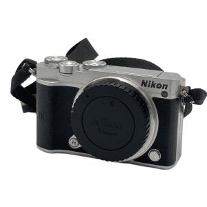 Nikon (ニコン) デジタル一眼レフカメラ J5 ダブルレンズキット