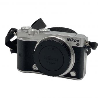 Nikon (ニコン) デジタル一眼レフカメラ J5 ダブルレンズキット