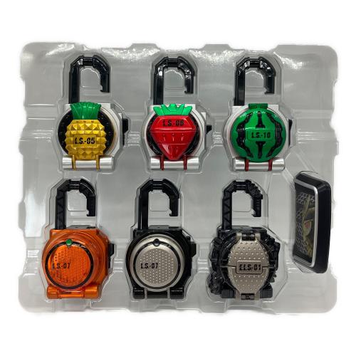 仮面ライダー鎧武(ガイム) (カメンライダーガイム) 仮面ライダー ロックシード 鎧武セット CSM