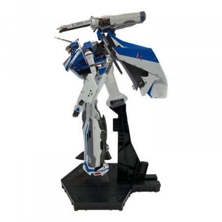 BANDAI (バンダイ) VF-31J DX超合金 マクロス ジークフリード ハヤテ