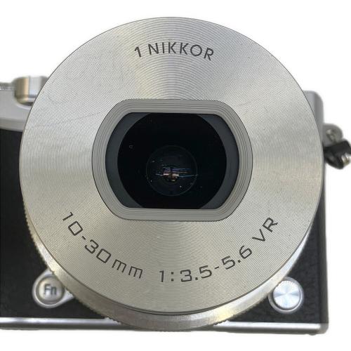 Nikon (ニコン) ミラーレス一眼カメラ Nikon 1 J5