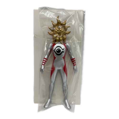 デラックスジャンボ タローマン 超復刻版 フィギュア