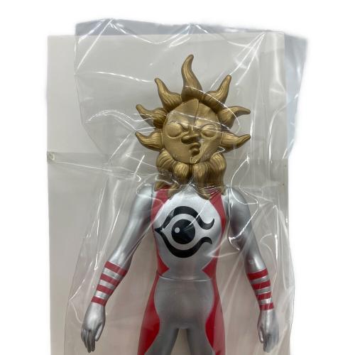 デラックスジャンボ タローマン 超復刻版 フィギュア