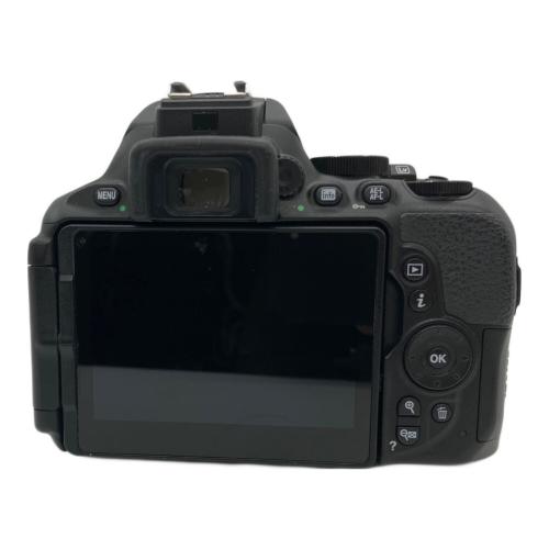 Nikon (ニコン) 一眼レフカメラ D5600