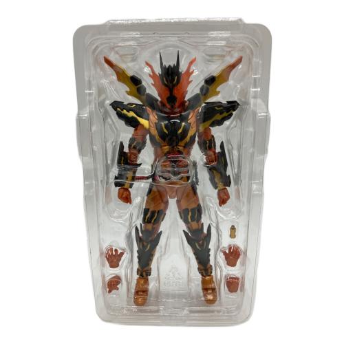 仮面ライダービルド (カメンライダービルド) 仮面ライダークローズマグマ 仮面ライダー S.H.Figuarts