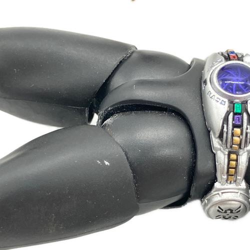 仮面ライダークウガ (カメンライダークウガ) 仮面ライダークウガ タイタンフォーム 仮面ライダー S.H.Figuarts