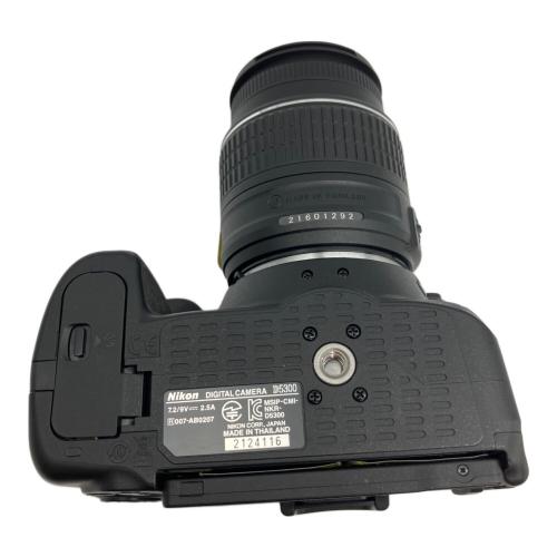 Nikon (ニコン) デジタル一眼レフカメラ D5300