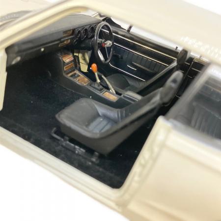 京商 (キョウショウ) 1/18日産 スカイライン 2000GT-R モデルカー