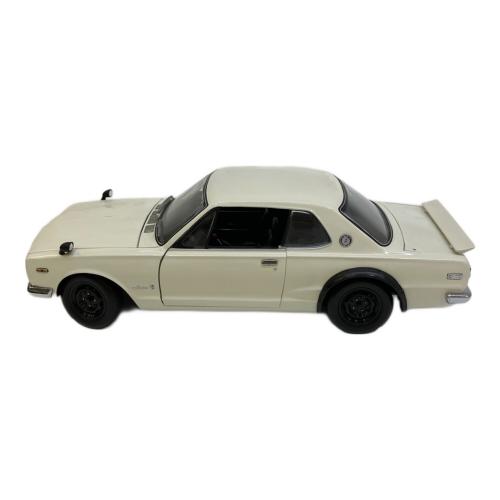 京商 (キョウショウ) 1/18日産 スカイライン 2000GT-R モデルカー