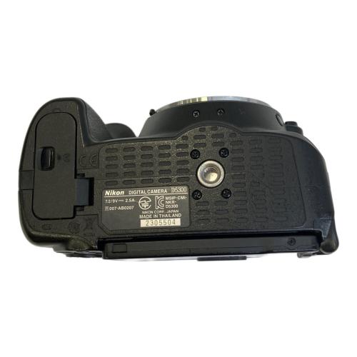 Nikon (ニコン) デジタル一眼レフカメラ D5300