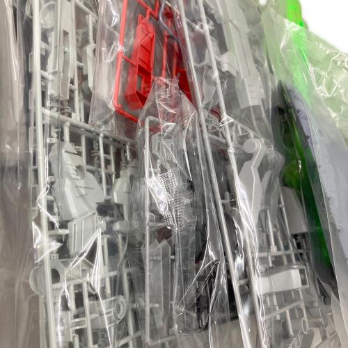 BANDAI (バンダイ) ガンプラ HG 1/144 デストロイガンダム プラモデル