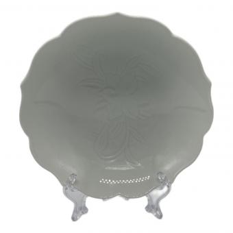 菓子鉢 井上萬二 白磁彫文