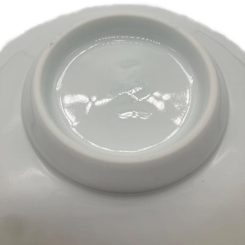 菓子鉢 井上萬二 白磁彫文