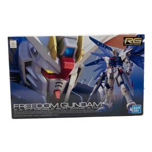 BANDAI (バンダイ) 1/144 ZGMF-X10A フリーダムガンダム ガンプラ