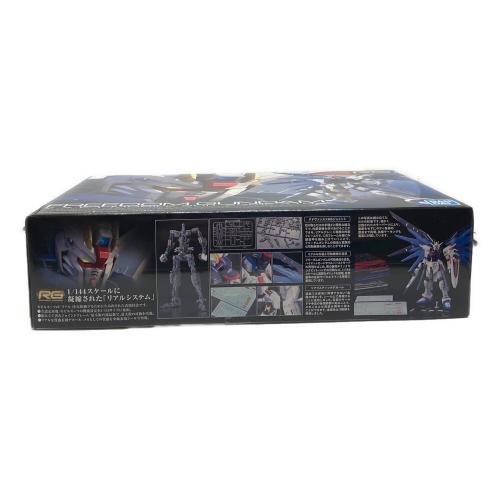 BANDAI (バンダイ) 1/144 ZGMF-X10A フリーダムガンダム ガンプラ