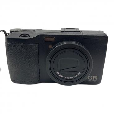 RICOH R02050 デジカメ 19年 中古品 タイプC充電別売り 【ハンズクラフト宜野湾店】 RICOH R02050 デジカメ 19年 中古品 タイプC充電別売り 【ハンズ
