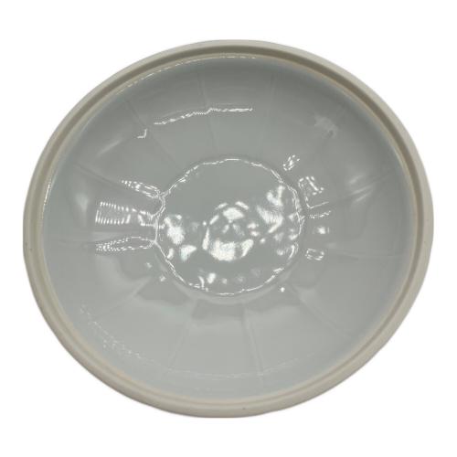 其泉 (キセン) キャンディボックス マイセン写し色絵草花文