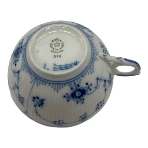 ROYAL COPENHAGEN (ロイヤル・コペンハーゲン) ティーカップ&ソーサー 付着有 ブルーフルーテッド・プレイン