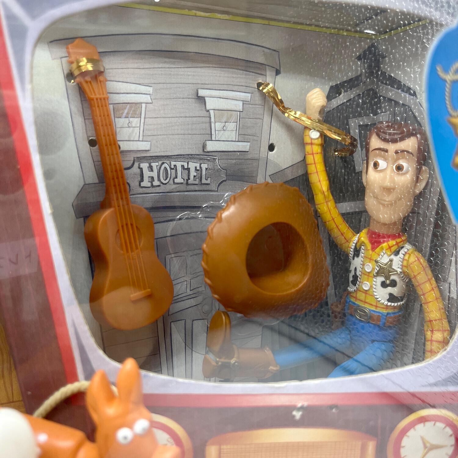 トイ・ストーリー2 キャラクターグッズ ウッディのラウンド