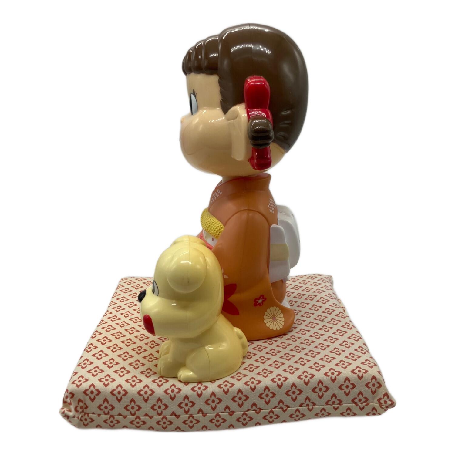 レトロホビー 2006年戌年バージョン ペコちゃん 首振り人形