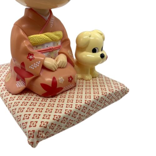 レトロホビー 2006年戌年バージョン ペコちゃん 首振り人形