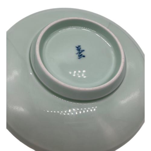 井上萬ニ 皿 青白磁公孫樹文皿