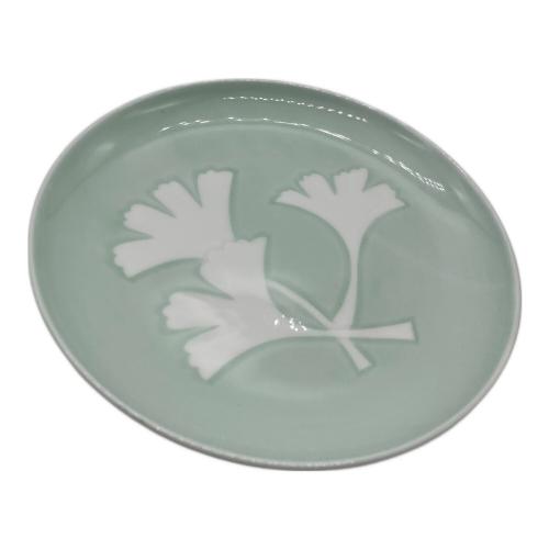 井上萬ニ 皿 青白磁公孫樹文皿