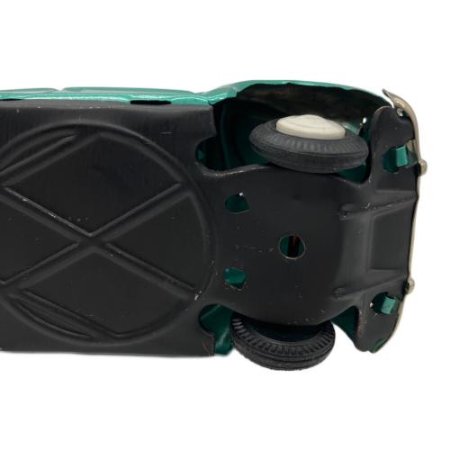 バッテリーオペレイテッド フォルクスワーゲン 電池ケース破損有り @