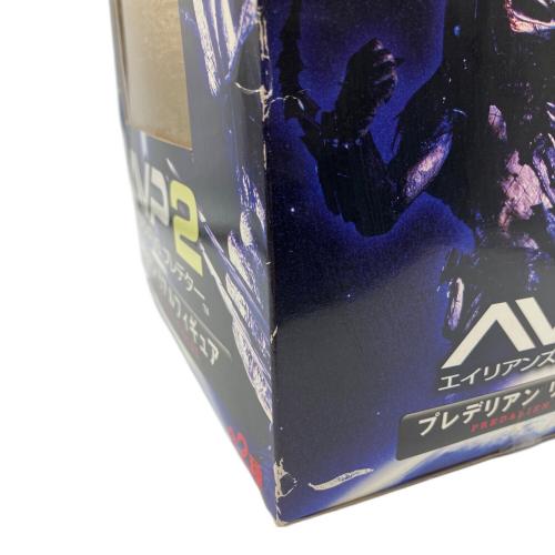 エイリアンVSプレデター2 プレデリアン リアルフィギュア（ブラック彩色） フィギュア