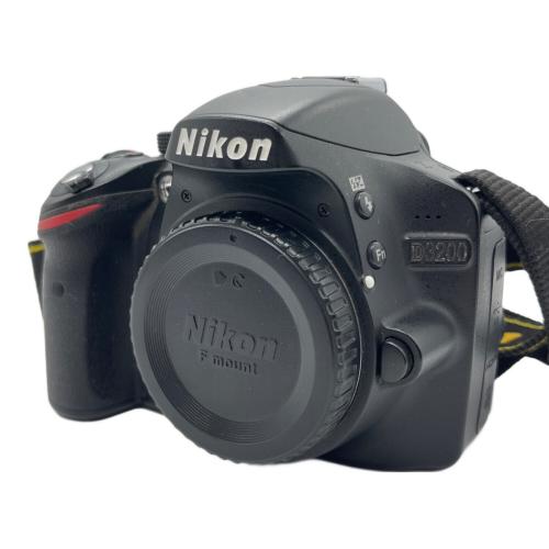 Nikon (ニコン) デジタル一眼レフカメラ D3200