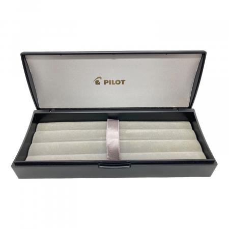 PILOT (パイロット) CUSTOM 743 万年筆 14K-585｜トレファクONLINE