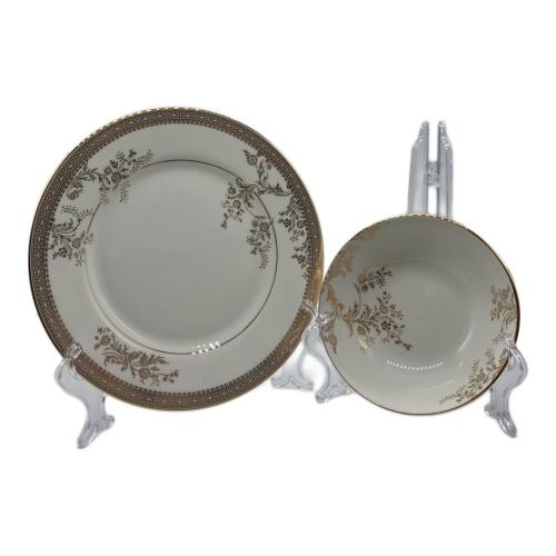 Wedgwood (ウェッジウッド) プレート ヴェラ・ウォン・ヴェラレースゴールド