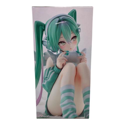 BANDAI（バンダイ）初音ミク Holiday Memories-ゲーム-　フィギュア　未開封品