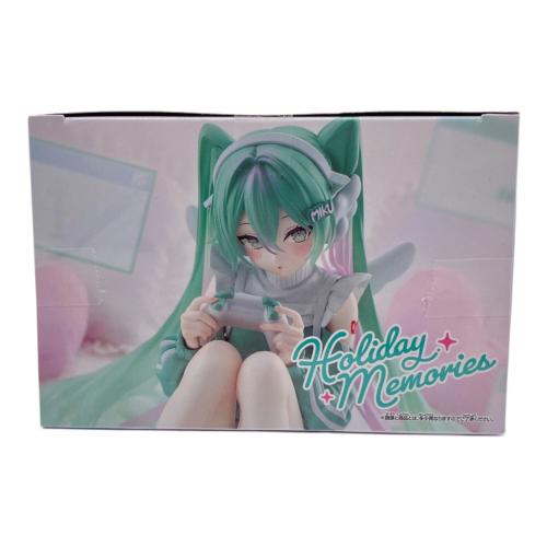 BANDAI（バンダイ）初音ミク Holiday Memories-ゲーム-　フィギュア　未開封品