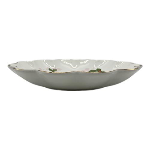 Wedgwood (ウェッジウッド) ペタルトレー ワイルドストロベリー