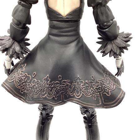 PLAYARTS改 ニーア：オートマタ ヨルハ二号B型 Amazon | ニーア オートマタ PLAY ARTS改 PVC製 塗装済み可動