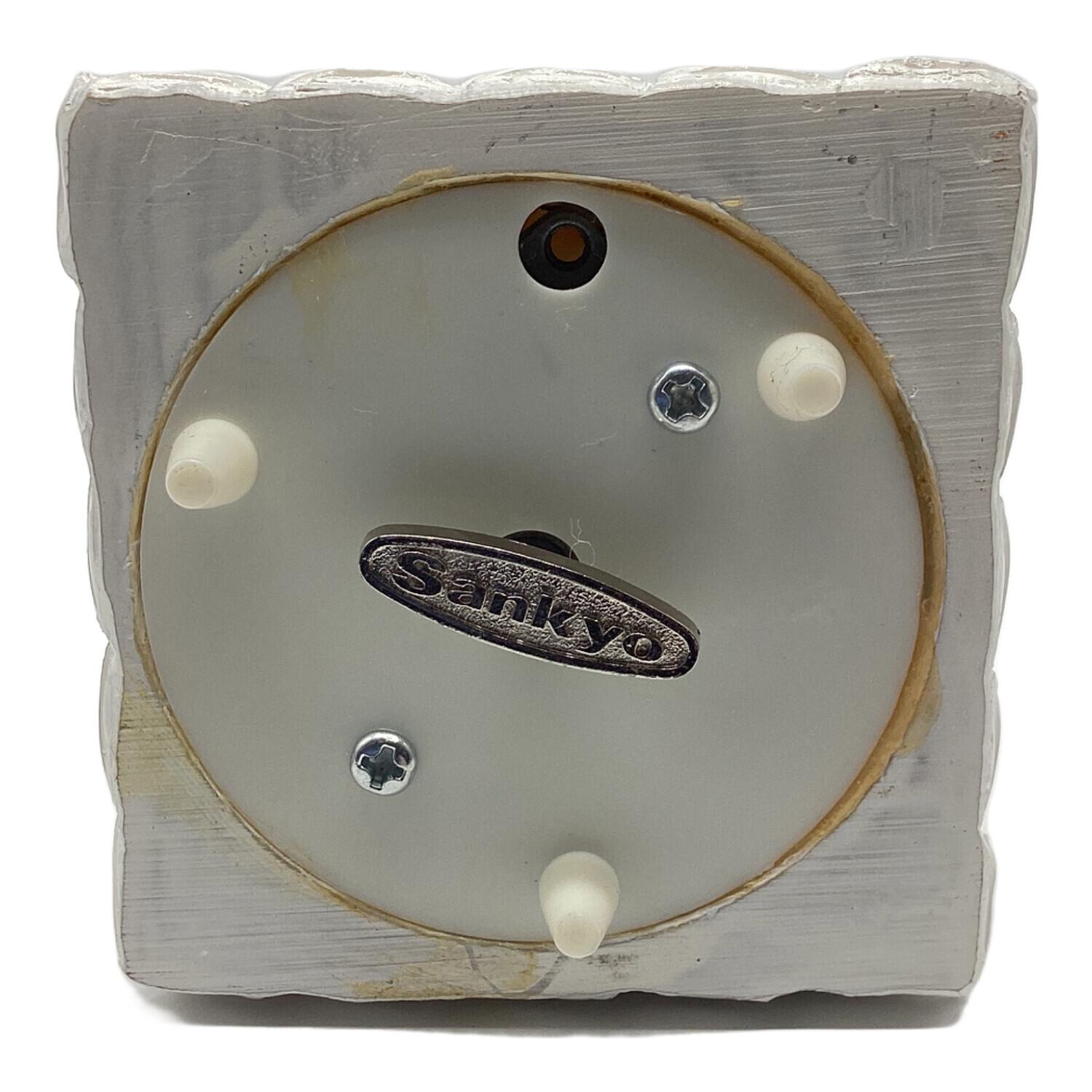 シュガーバニーズ　ケーキ型オルゴール　SugarBunnies シュガーバニーズ ケーキ型オルゴール SugarBunnies サンリオレトロ