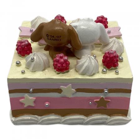 シュガーバニーズ　キーホルダー　ケーキ シュガーバニーズ ケーキ型オルゴール サンリオグッズ｜トレファクONLINE
