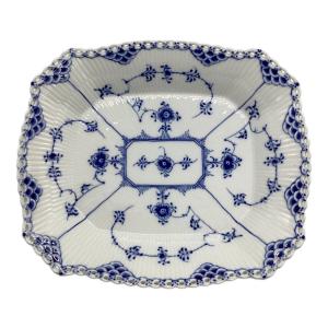 ROYAL COPENHAGEN (ロイヤル・コペンハーゲン) ケーキディッシュ 420 ブルーフルーテッド・フルレース