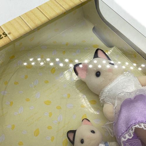 EPOCH (エポック) 森のマーケット チャコールネコファミリー シルバニアファミリー