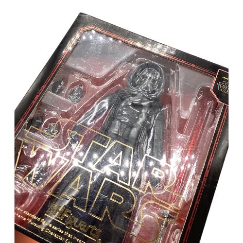 BANDAI (バンダイ) カイロ・レン フィギュア The Force Awakens S.H.Figuarts
