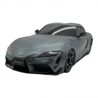 京商 (キョウショウ) GR Supra モデルカー ライト付き