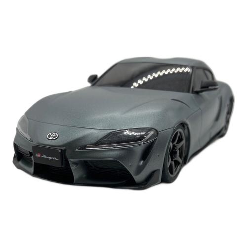 京商 (キョウショウ) GR Supra モデルカー ライト付き