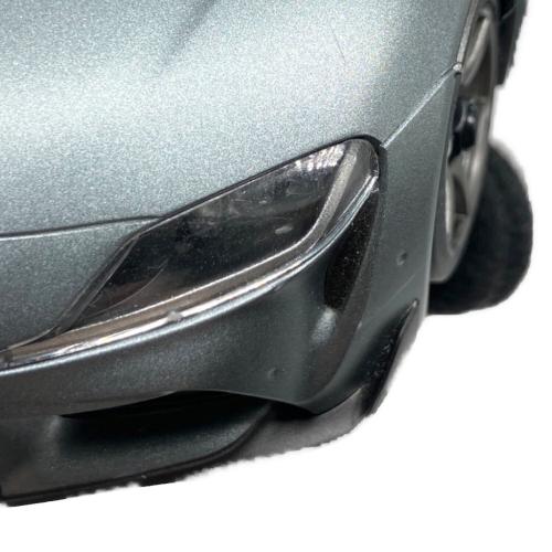 京商 (キョウショウ) GR Supra モデルカー ライト付き