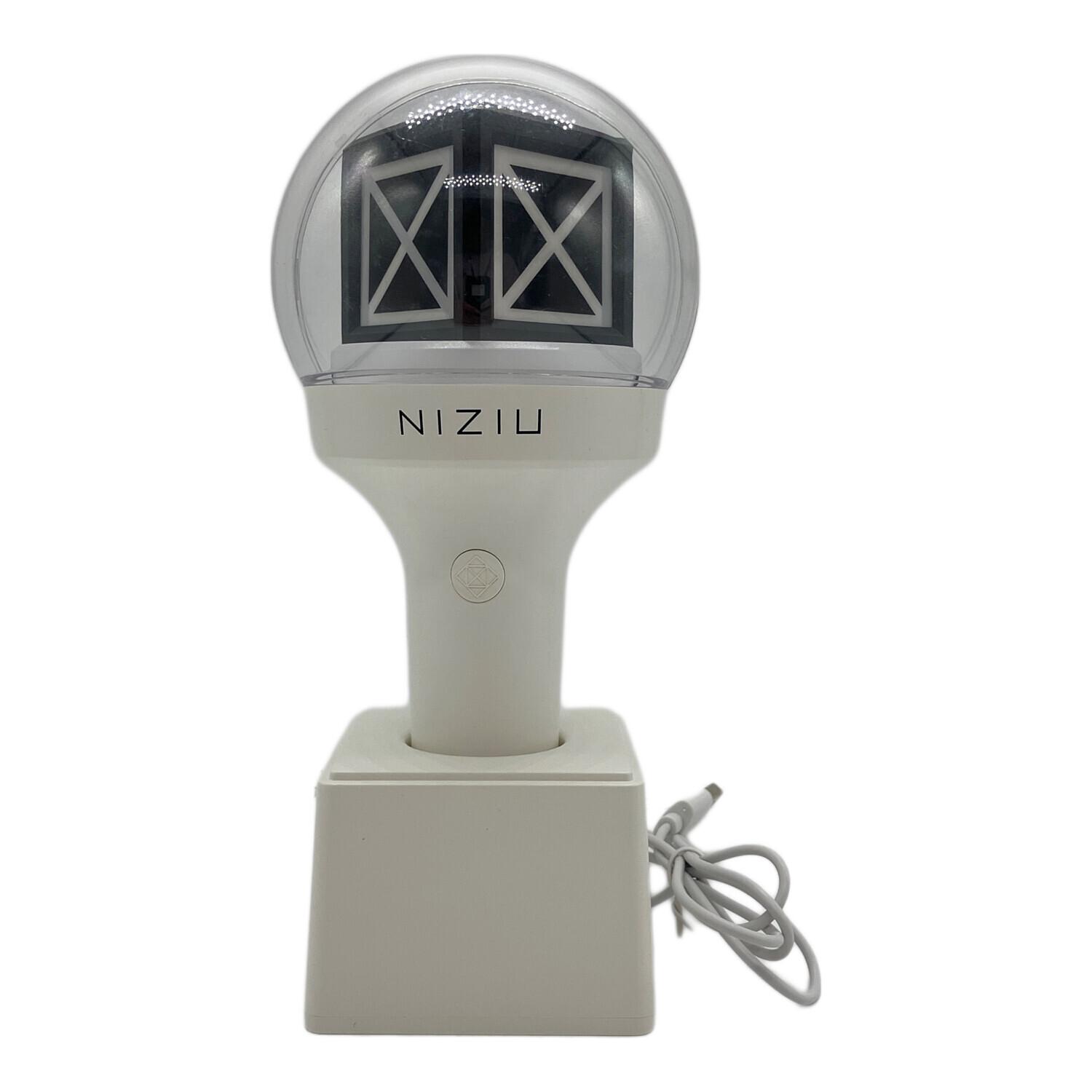 NiziU (ニジュウ) OFFICIAL LIGHT STICK｜トレファクONLINE