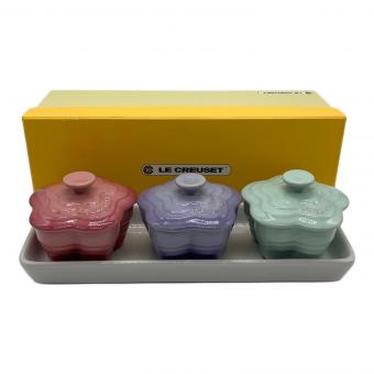 LE CREUSET (ルクルーゼ) 耐熱テーブルウェア プチ・ラムカン・フルール・コレクション