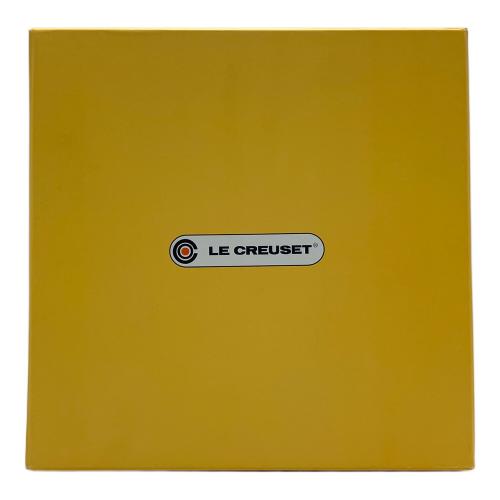 LE CREUSET (ルクルーゼ) 耐熱テーブルウェア 910204-02 ミディアムフラワーディッシュ